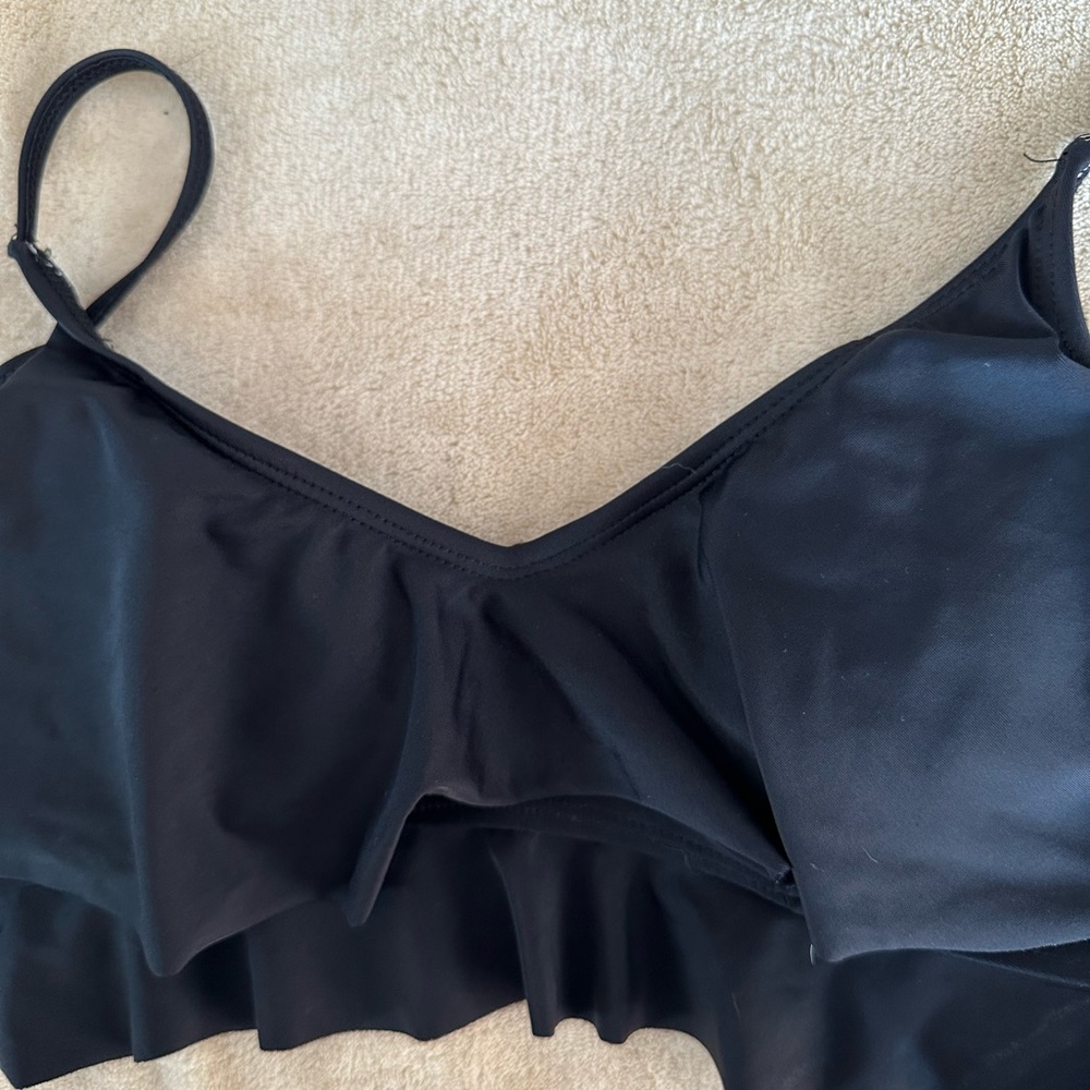 NWOT Black Ruffle Bikini Top Small - Picture 6 of 9